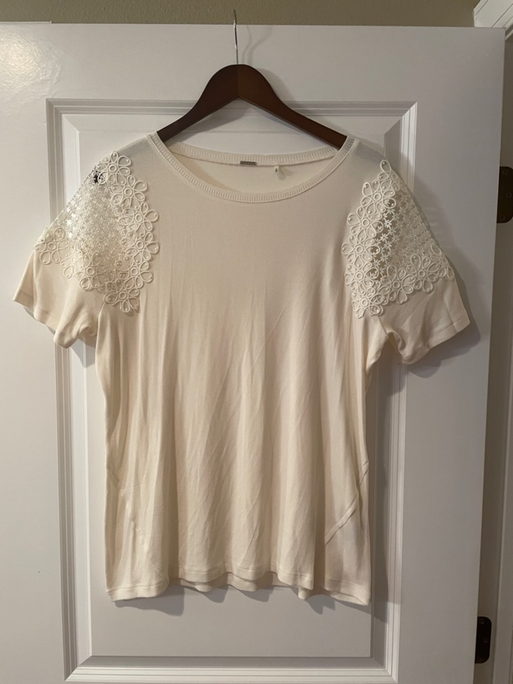 Elie Tahari Cream Short-Sleeve Top with Lace Shoulder Appliqué